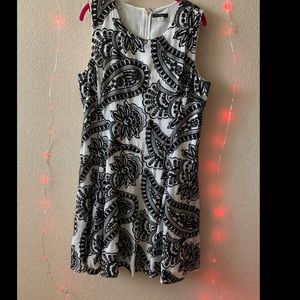 Tommy Hilfiger black and white paisley dress